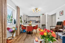 Montagu Crescent, Redhill