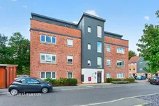 Montagu Crescent, Redhill
