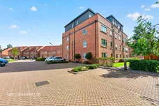 Montagu Crescent, Redhill