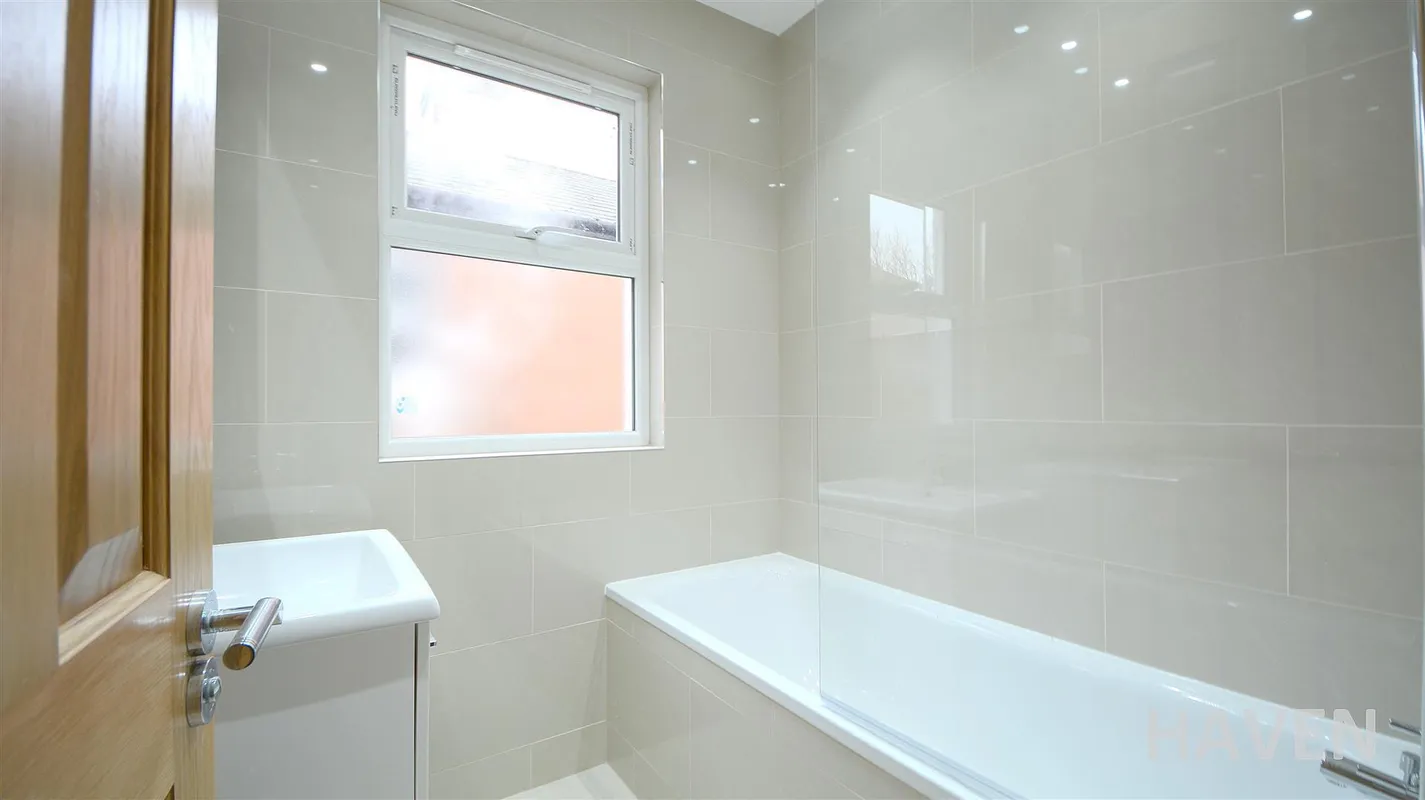 Glebe Road, Finchley, N3