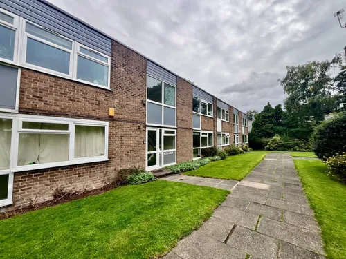 Green View Court, LEEDSphoto
