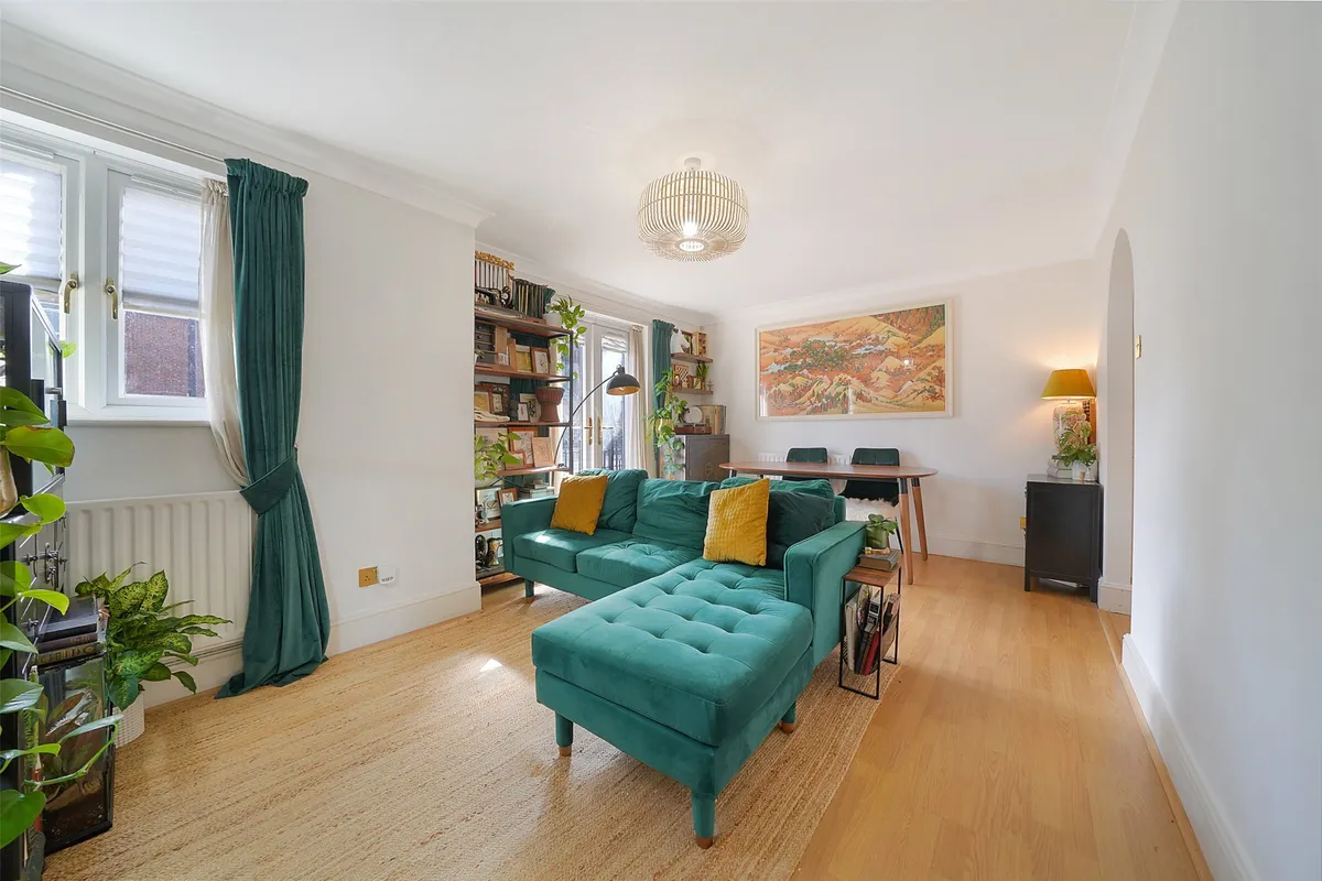 Horsham Road, Dorking, Surrey, RH4