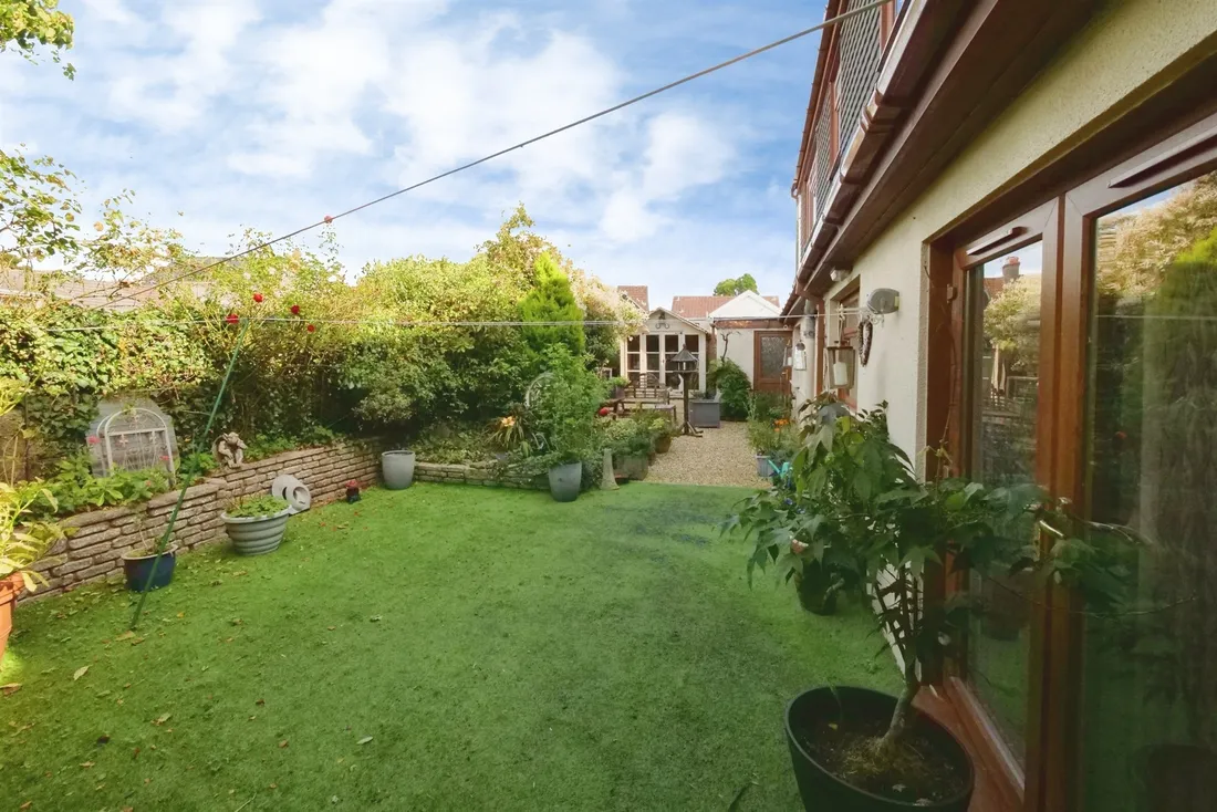 Property photo 28