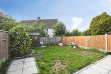 Orchard Avenue, Brentwood