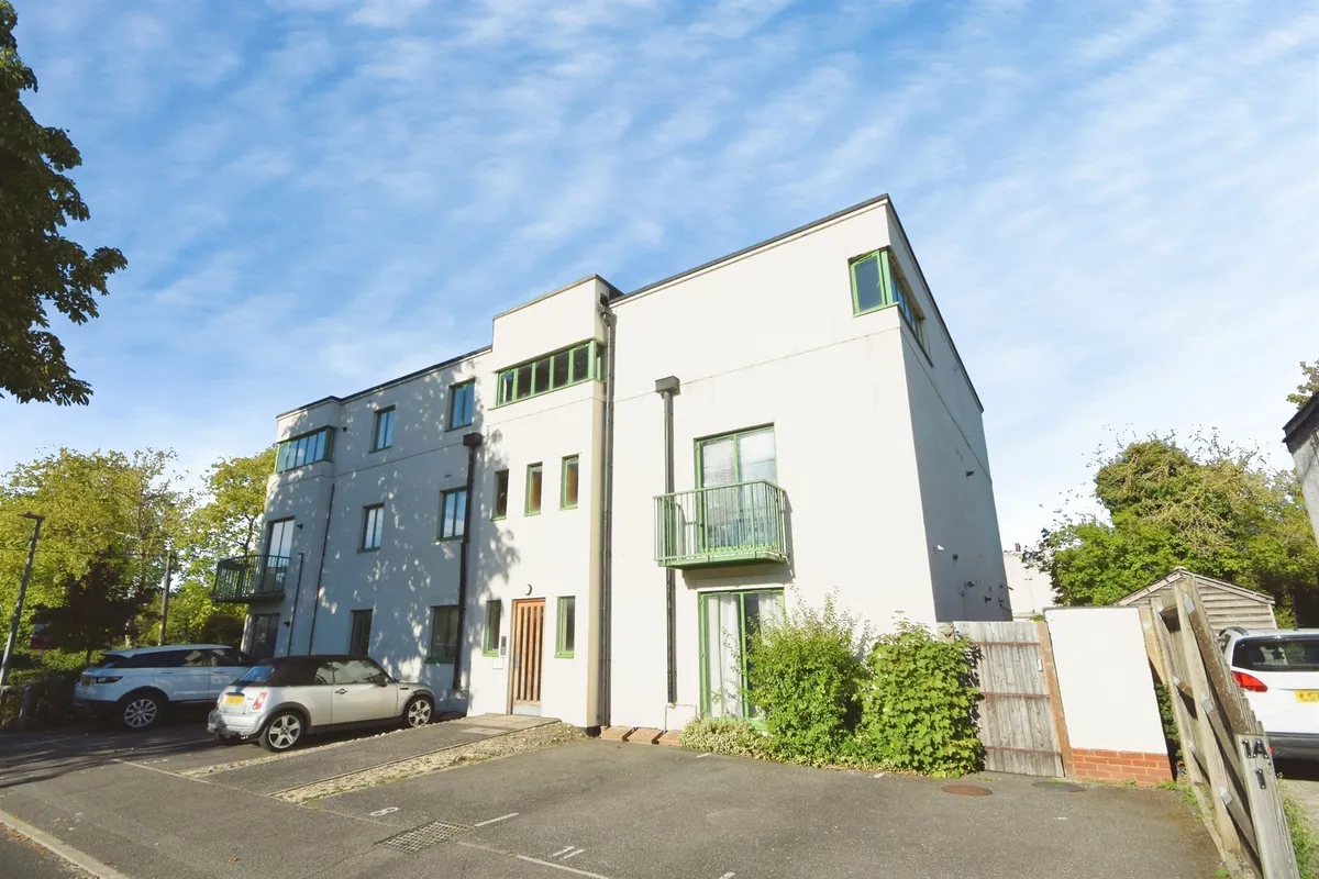 Clockhouse Way, Braintree