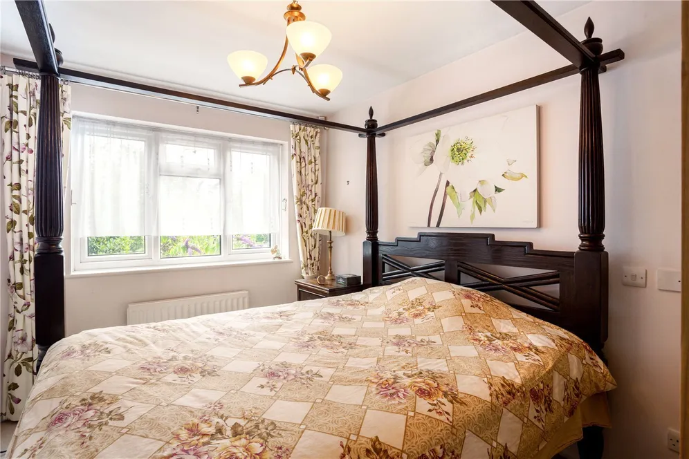 Upper Richmond Road West, London, SW14 photo 9