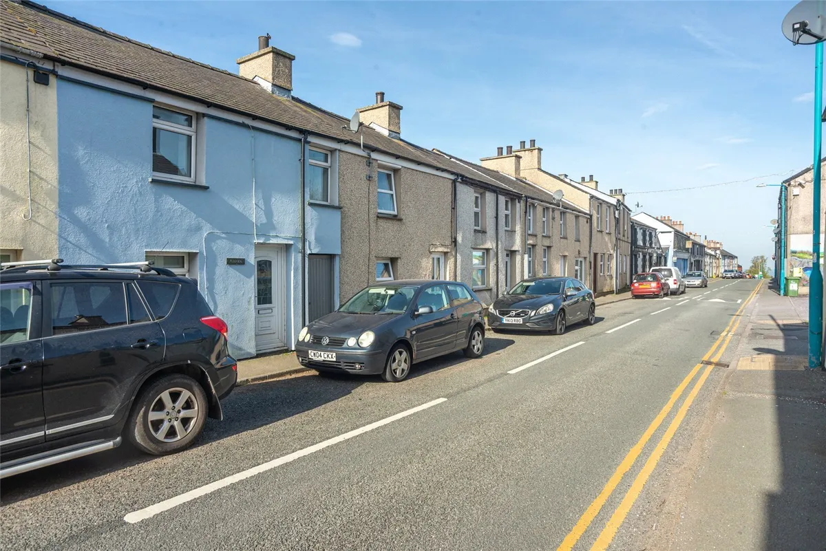 High Street, Deiniolen, Caernarfon, Gwynedd, LL55
