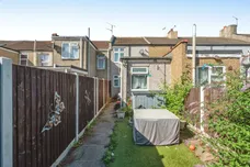 Gipsy Lane, Grays