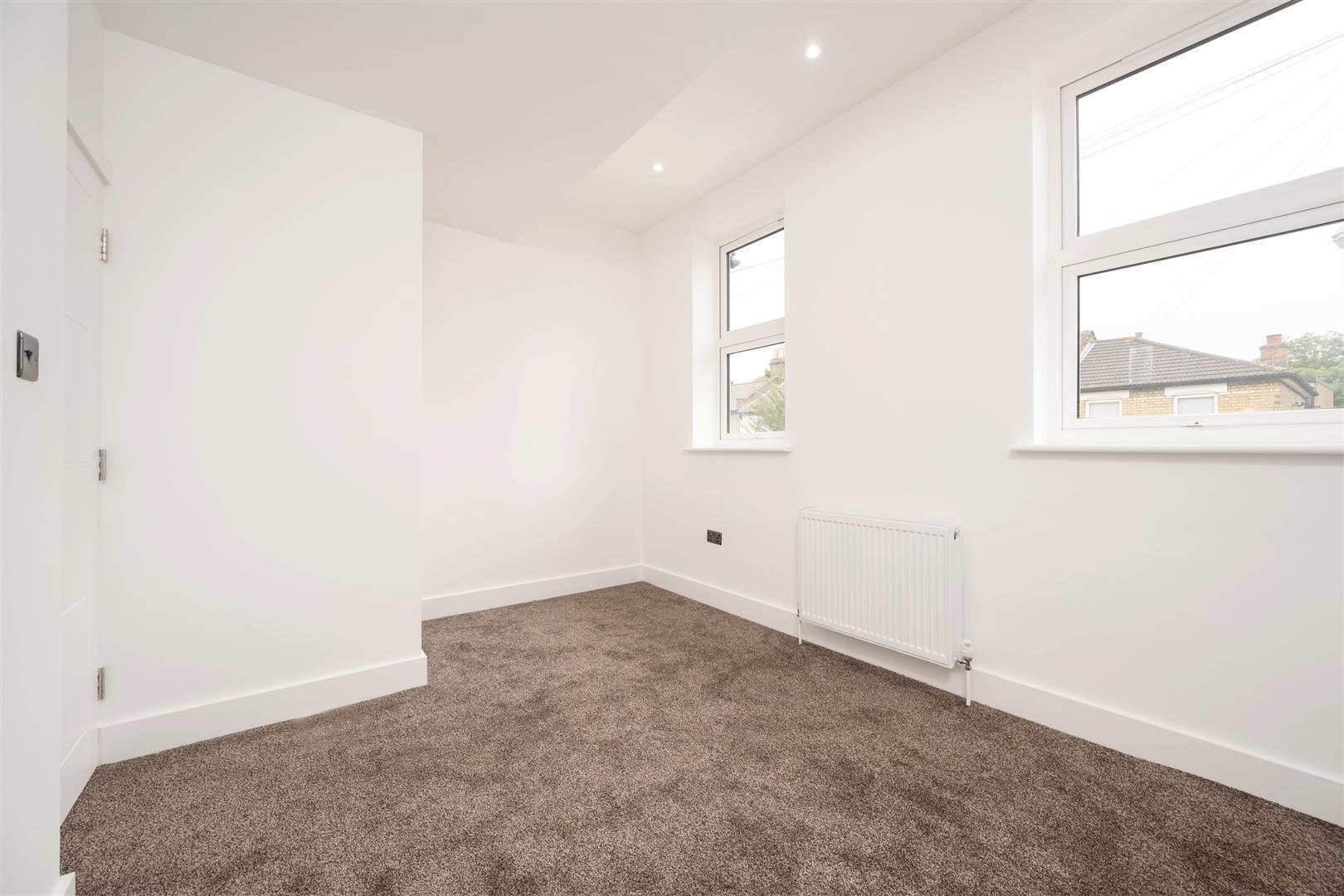 Daventry Avenue, Walthamstow, London Image 14