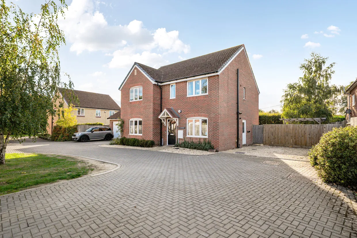 Bourne Way, Burbage, SN8 photo 1