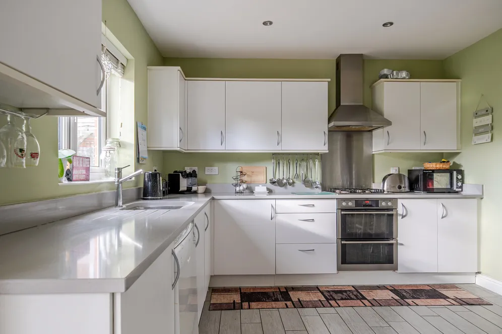 Bourne Way, Burbage, SN8 photo 4