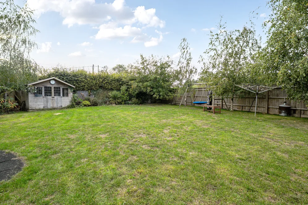 Bourne Way, Burbage, SN8 photo 3