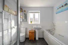 Bourne Way, Burbage, SN8 photo 8