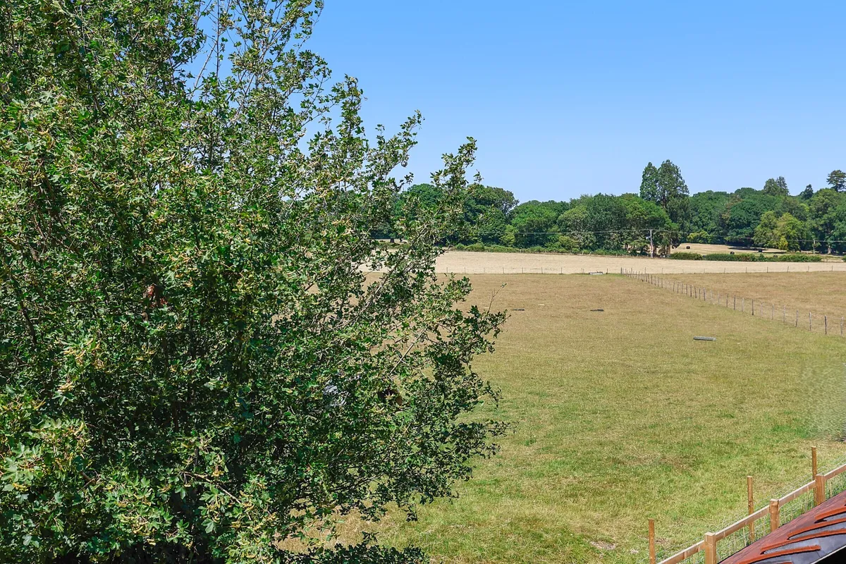 Old Farm Close, Charlwood, Surrey, RH6