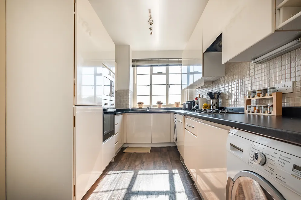Stanford Road, London, W8 photo 6