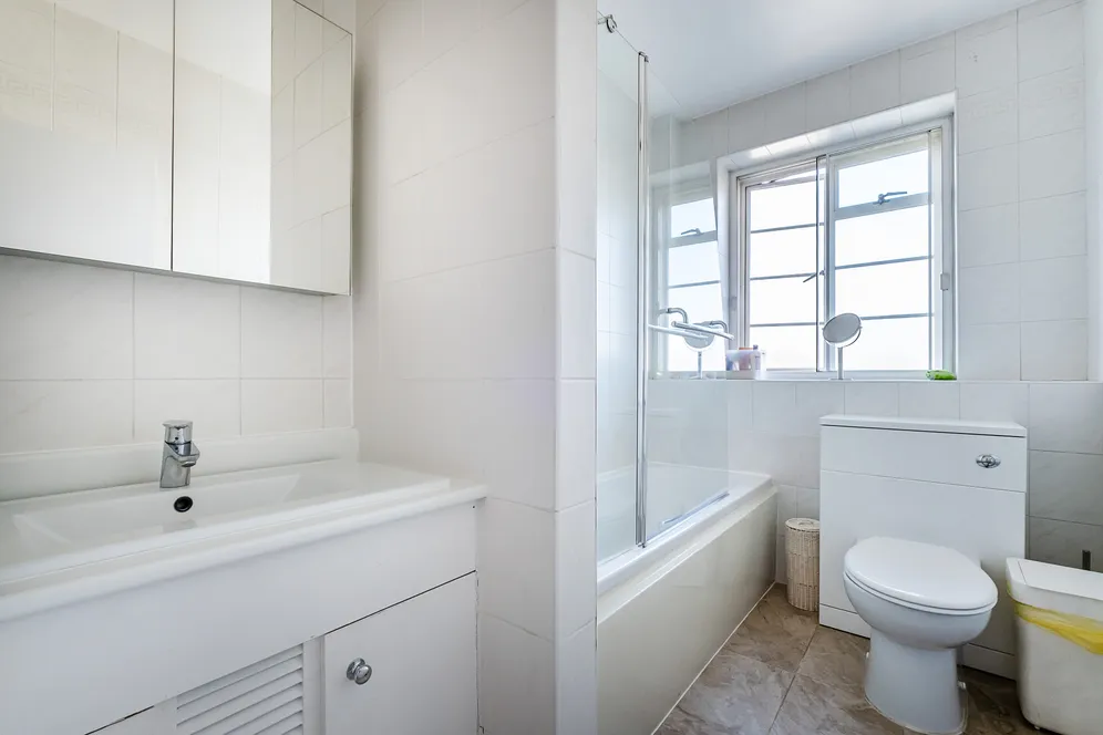 Stanford Road, London, W8 photo 14