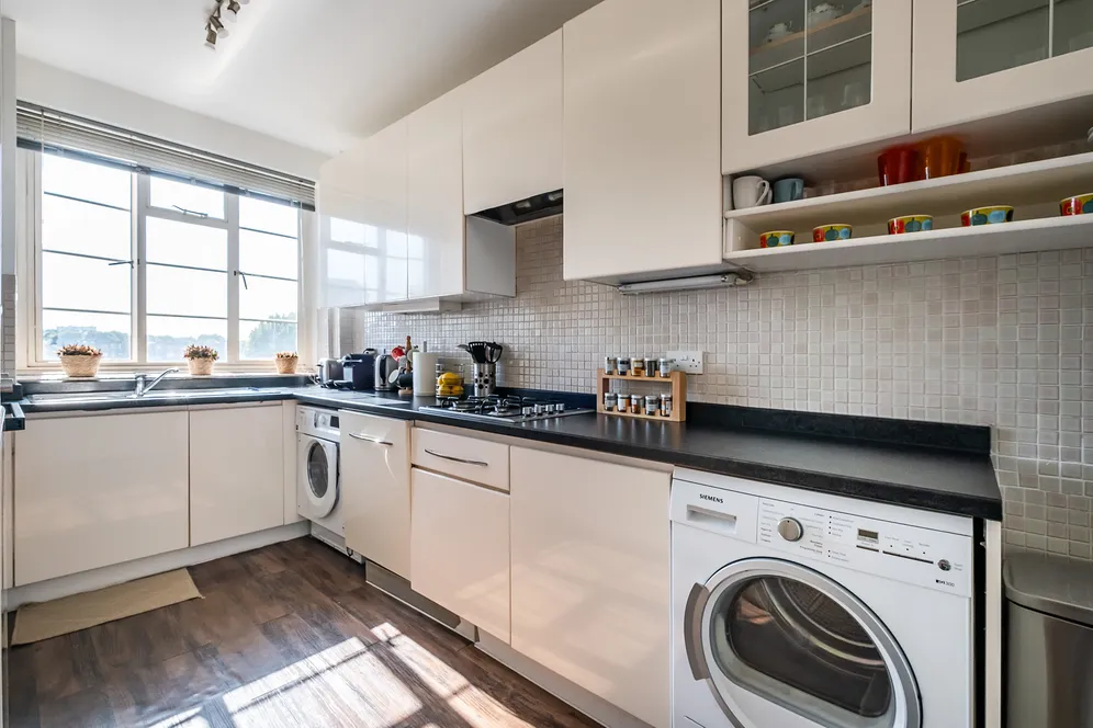 Stanford Road, London, W8 photo 7