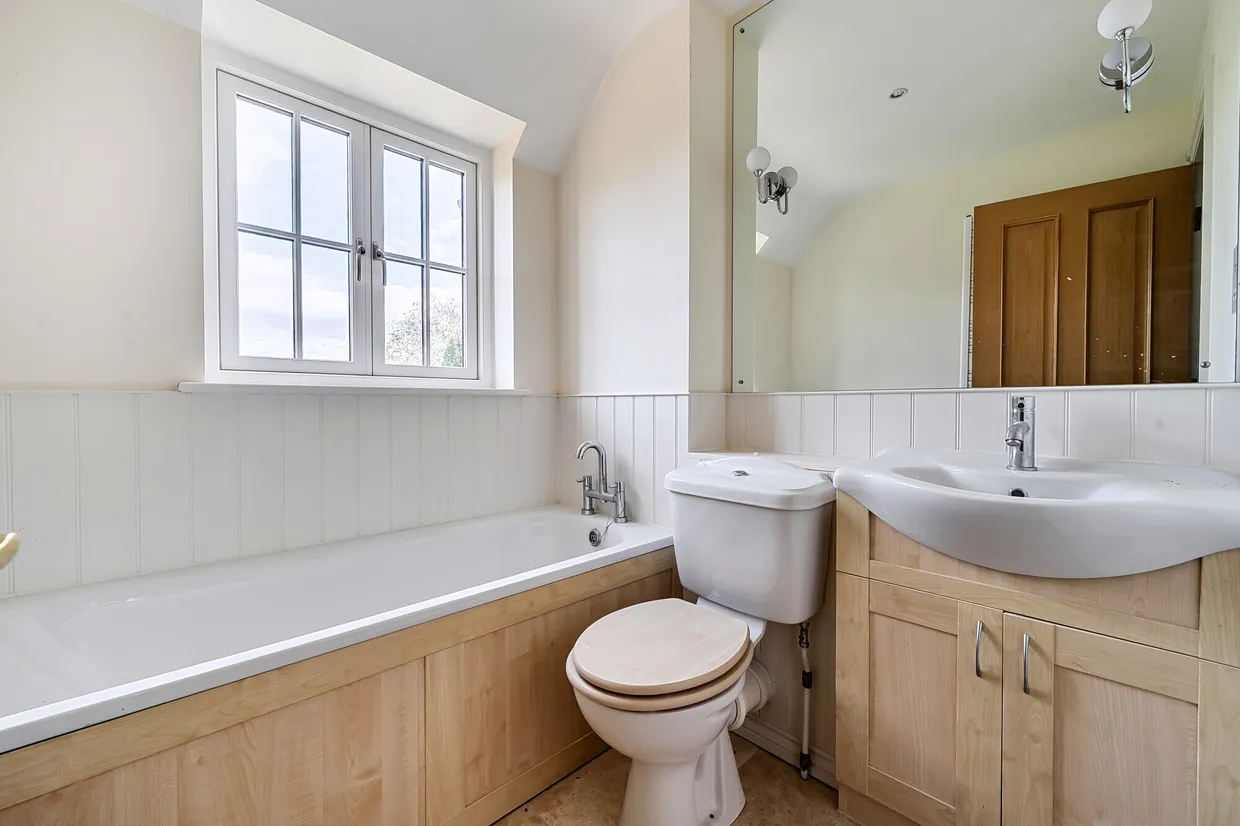 Arlingdon Fields, Cirencester, GL7 photo 8