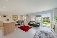 Cordingley Drive, Pease Pottage, RH11 photo 2