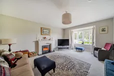 Cordingley Drive, Pease Pottage, RH11 photo 4