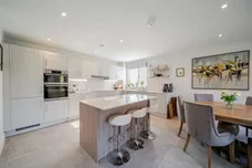 Cordingley Drive, Pease Pottage, RH11 photo 9