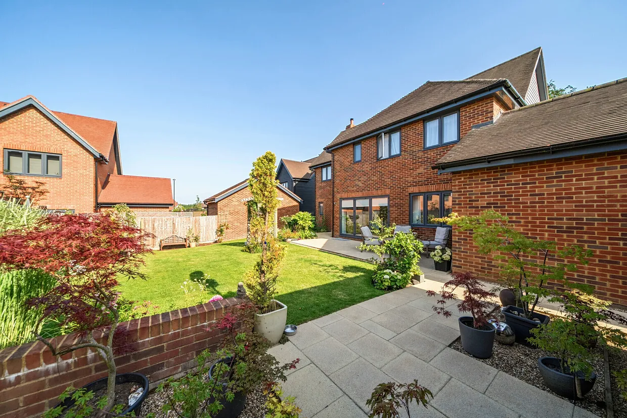 Cordingley Drive, Pease Pottage, RH11 photo 13