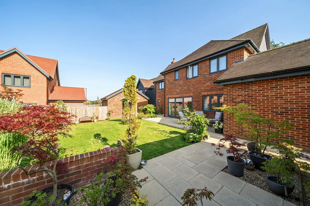 Cordingley Drive, Pease Pottage, RH11 photo 13