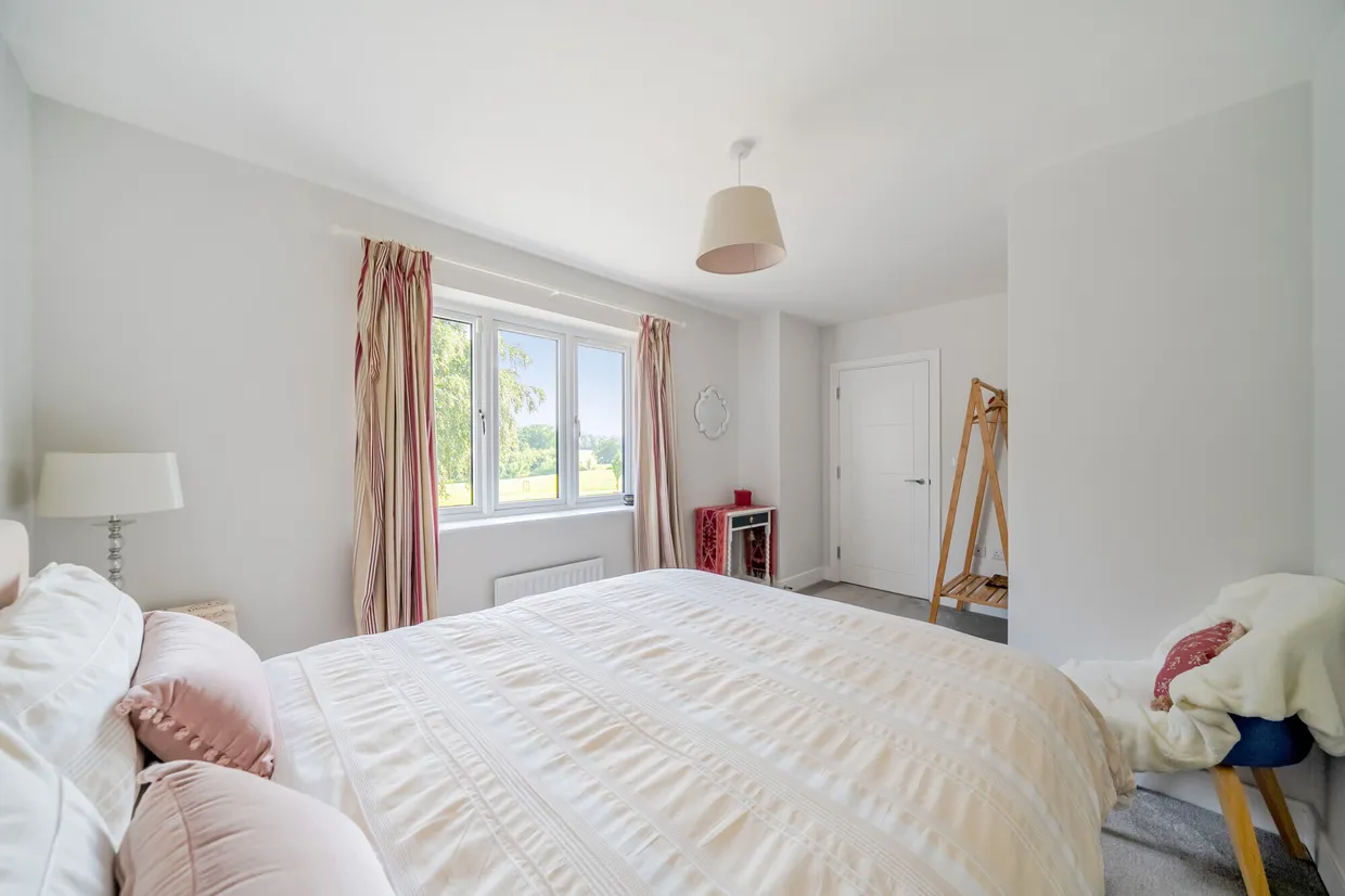 Cordingley Drive, Pease Pottage, RH11 photo 26