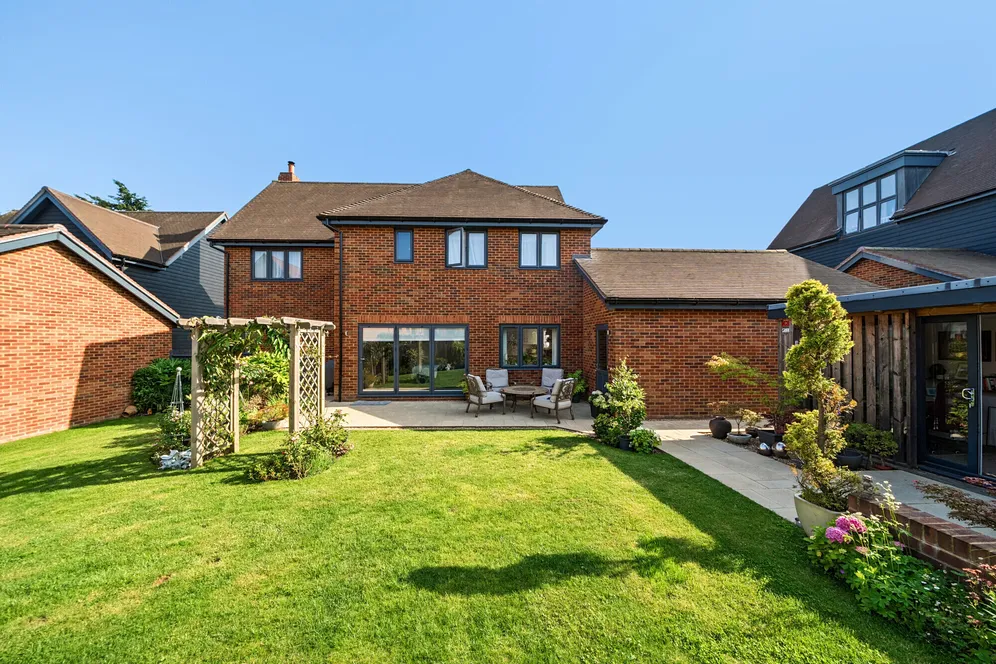 Cordingley Drive, Pease Pottage, RH11 photo 29