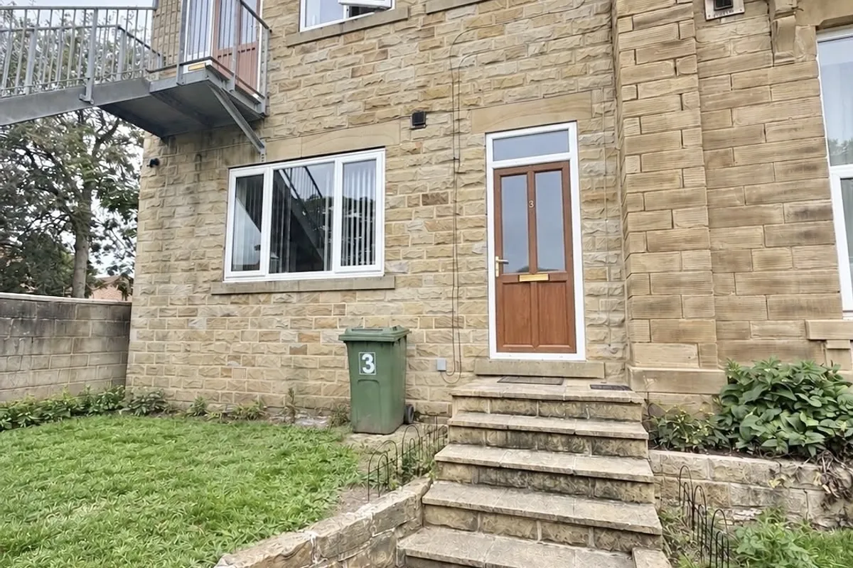 Halifax Road, Staincliffe, DEWSBURY
