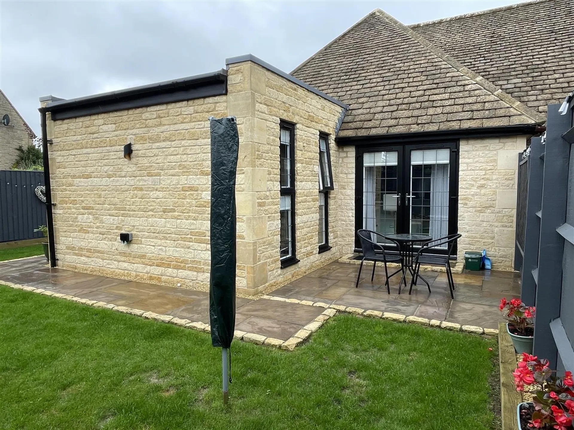 Property photo top 3