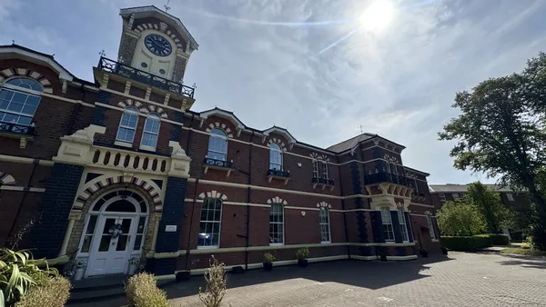 Nightingale Court, Burntwood