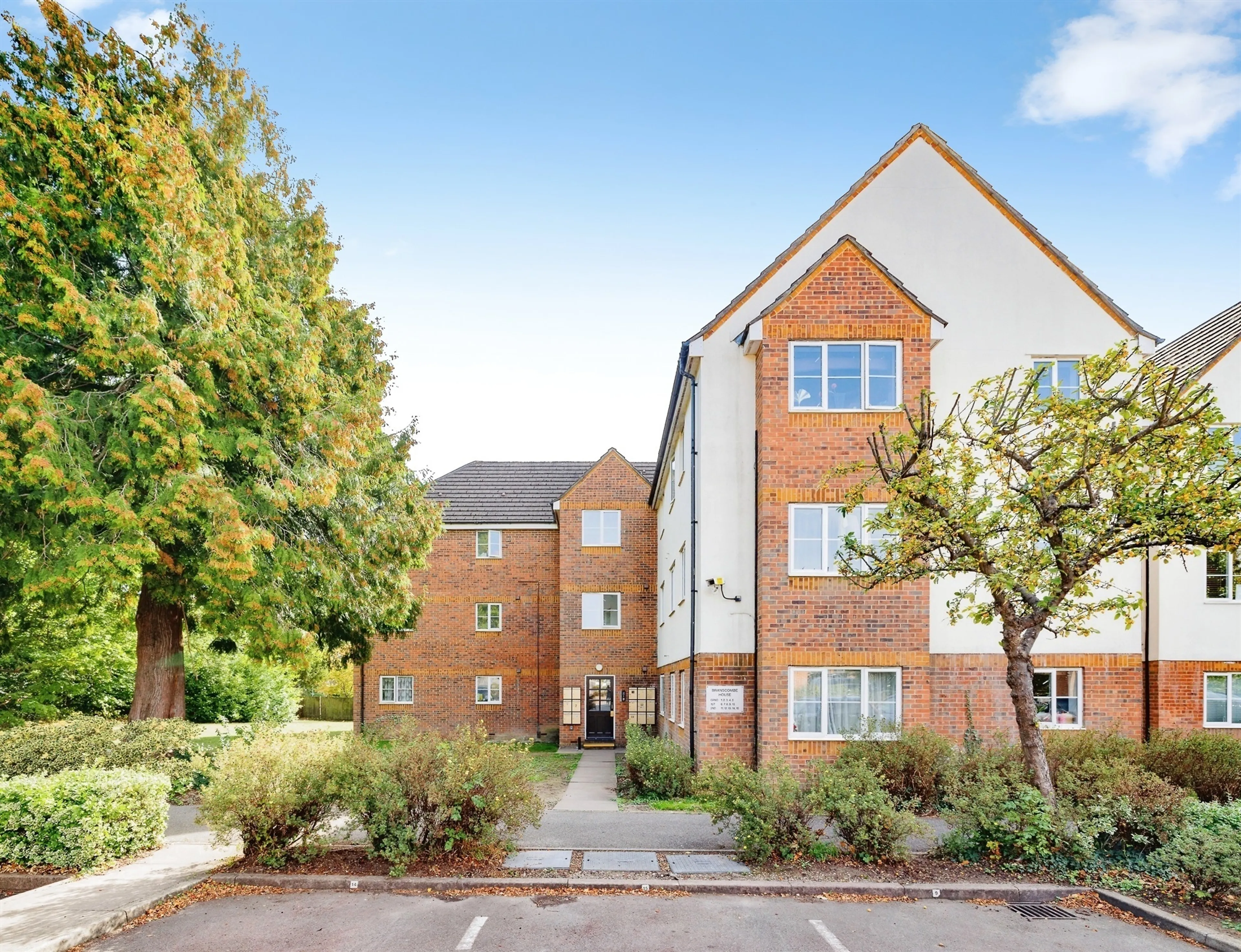 Property at Gisburne Way, Watford