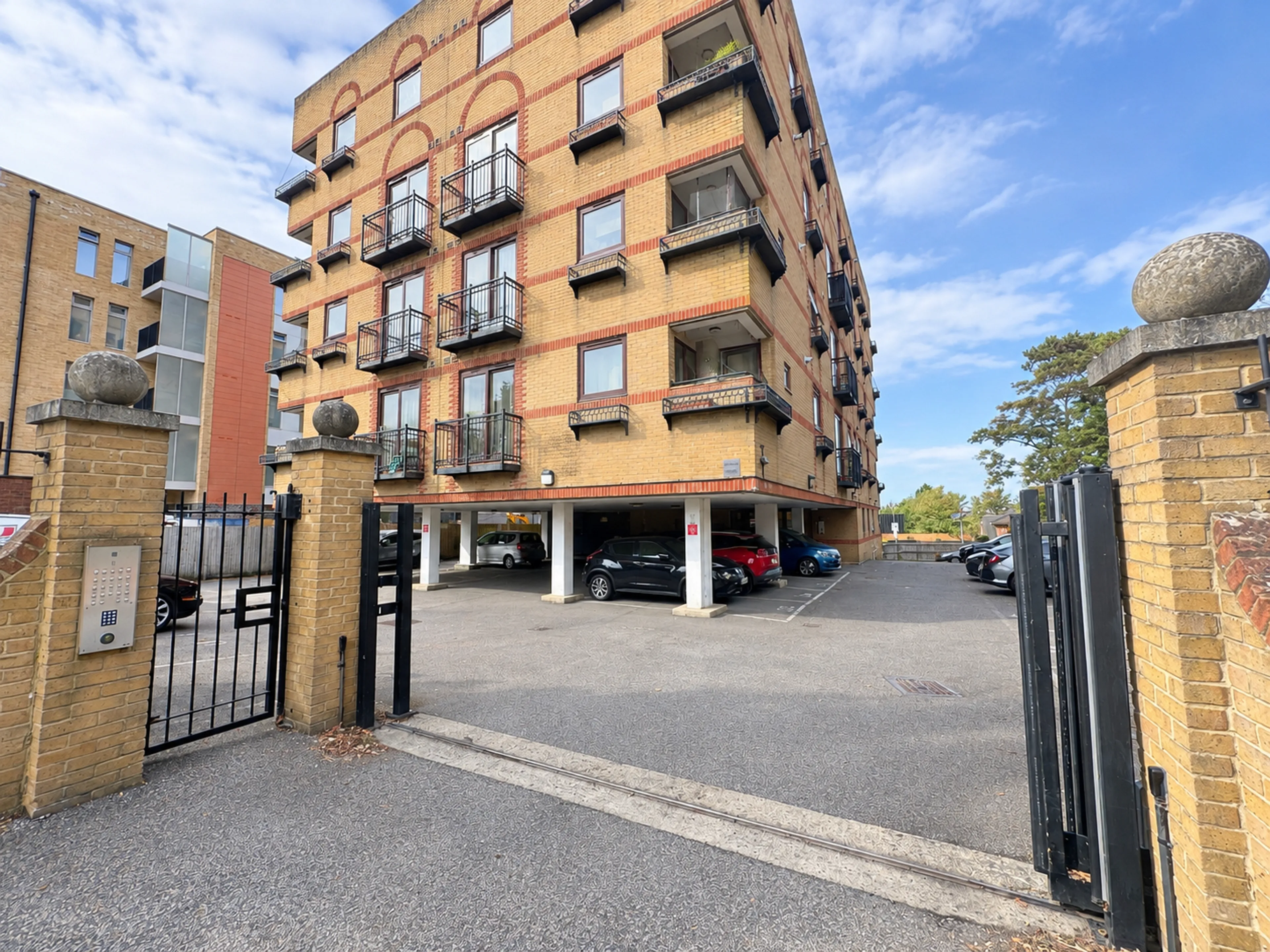 Property at Oxford Road, AYLESBURY