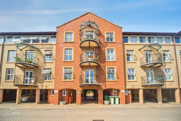 Asturias Way, SOUTHAMPTON, Hampshire,...