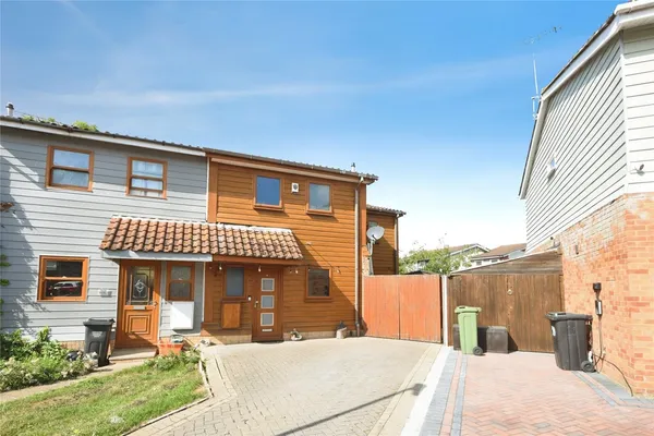 Stirling Place, Basildon, Essex, SS13