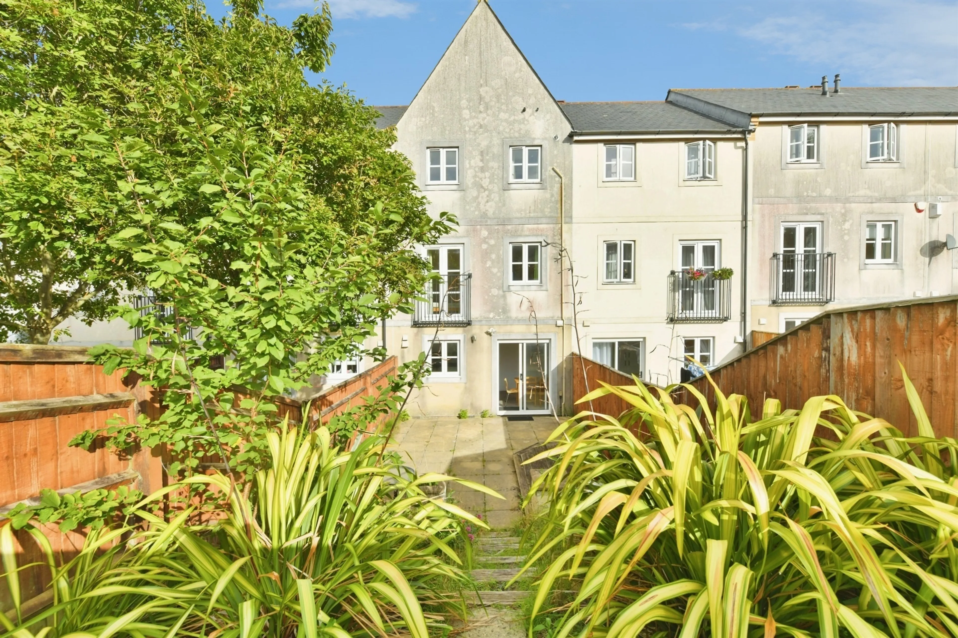 Property photo 0