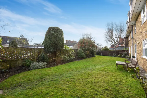 Knighton Green, Buckhurst Hill, IG9