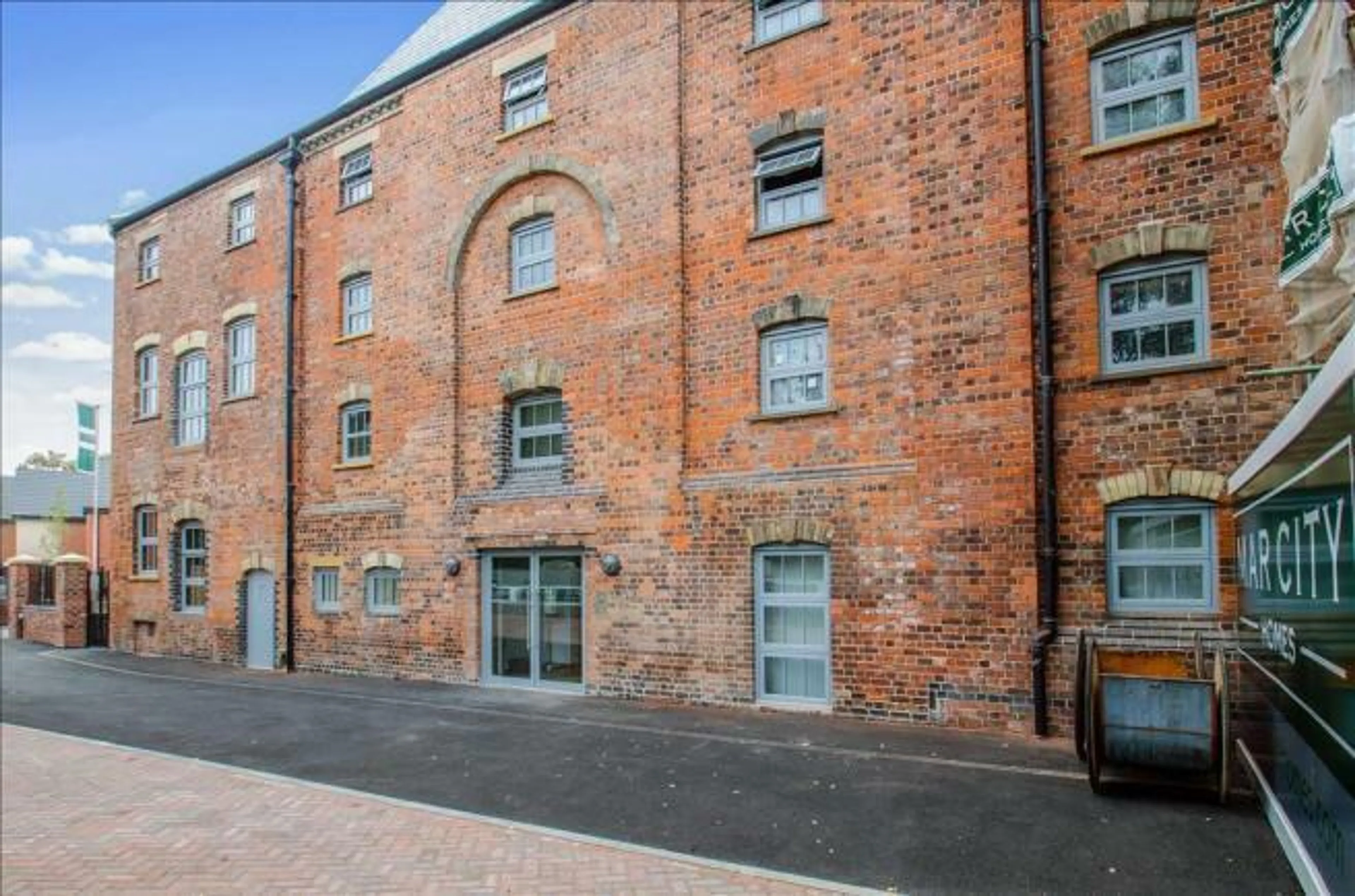 Property photo 0