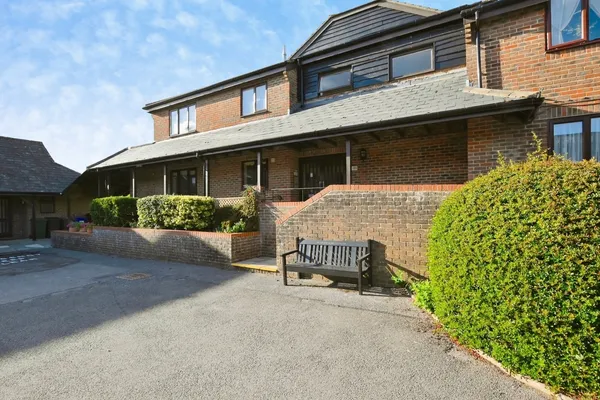 East Meon Road, Clanfield, Waterloovi...