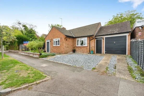 Berry Drive, Bromham, Bedford, Bedfor...