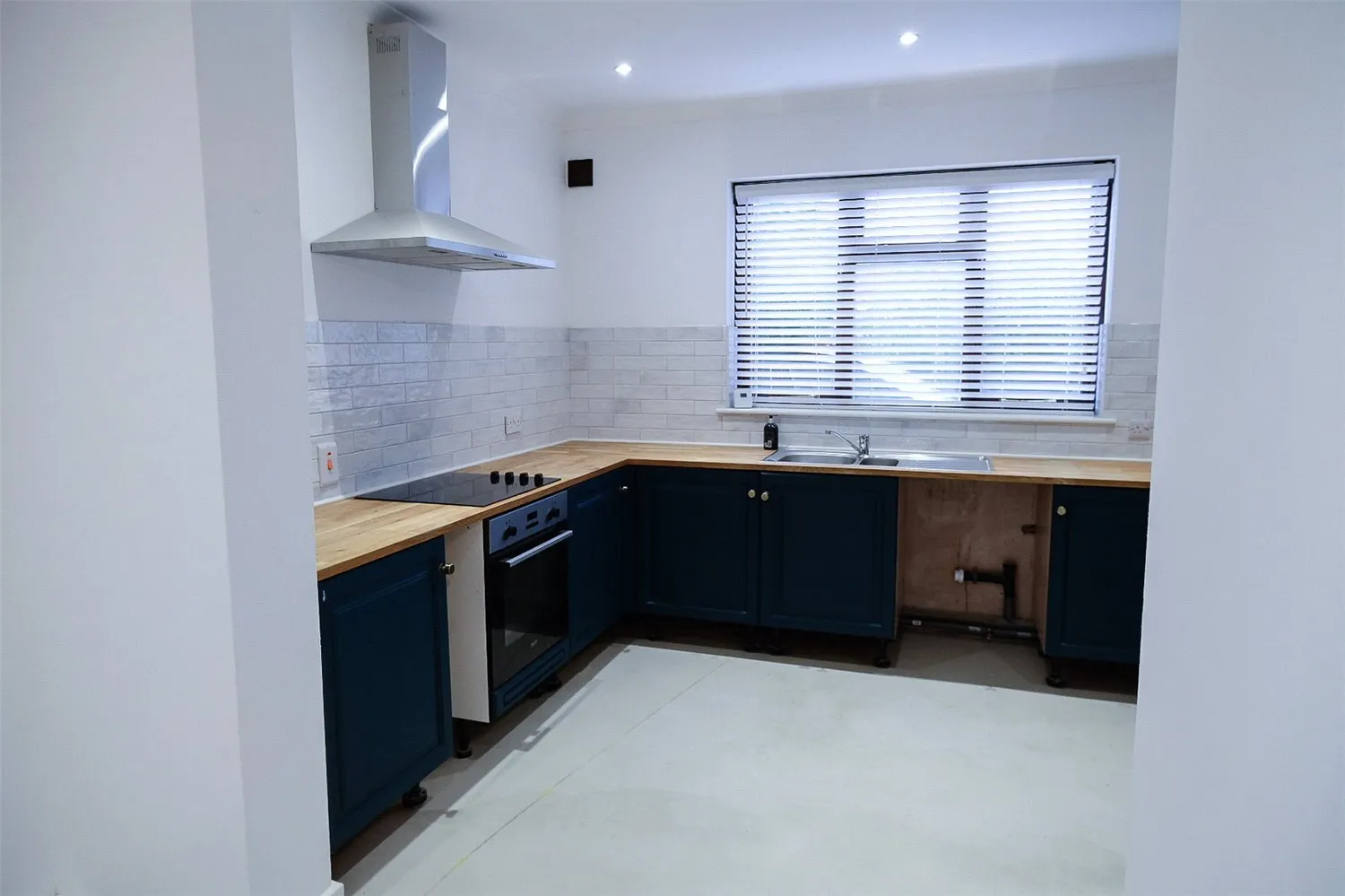 Duchess Drive, Newmarket, CB8 photo 12
