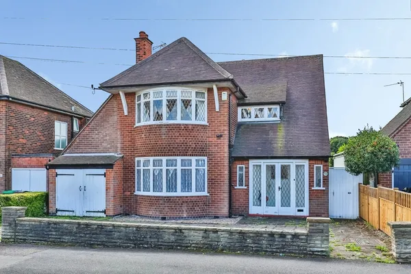 Aspley Park Drive, Nottingham, Nottin...