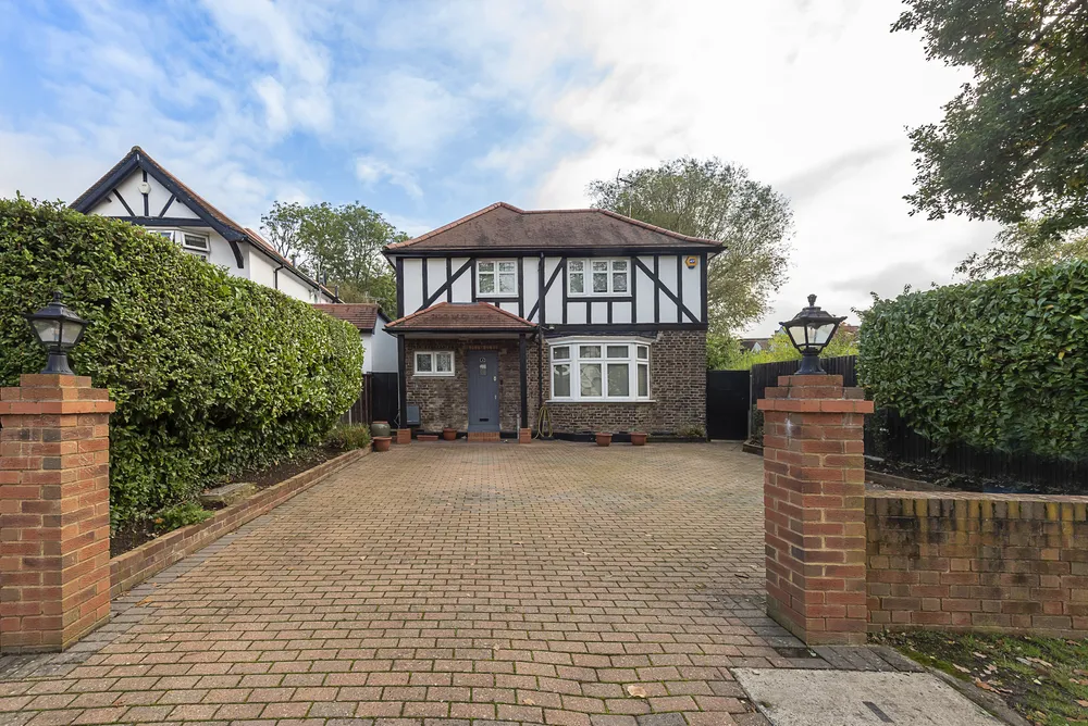 Bellfield Avenue, Harrow Weald, HA3