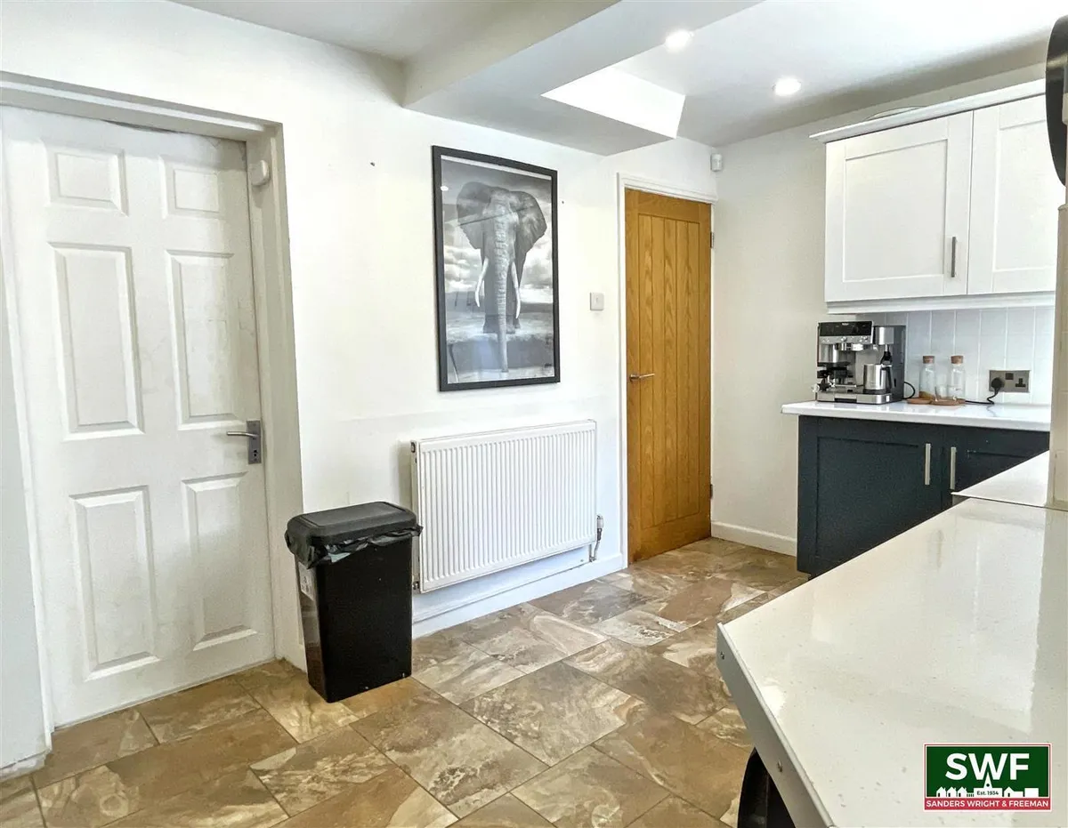 Fancourt Avenue, Penn