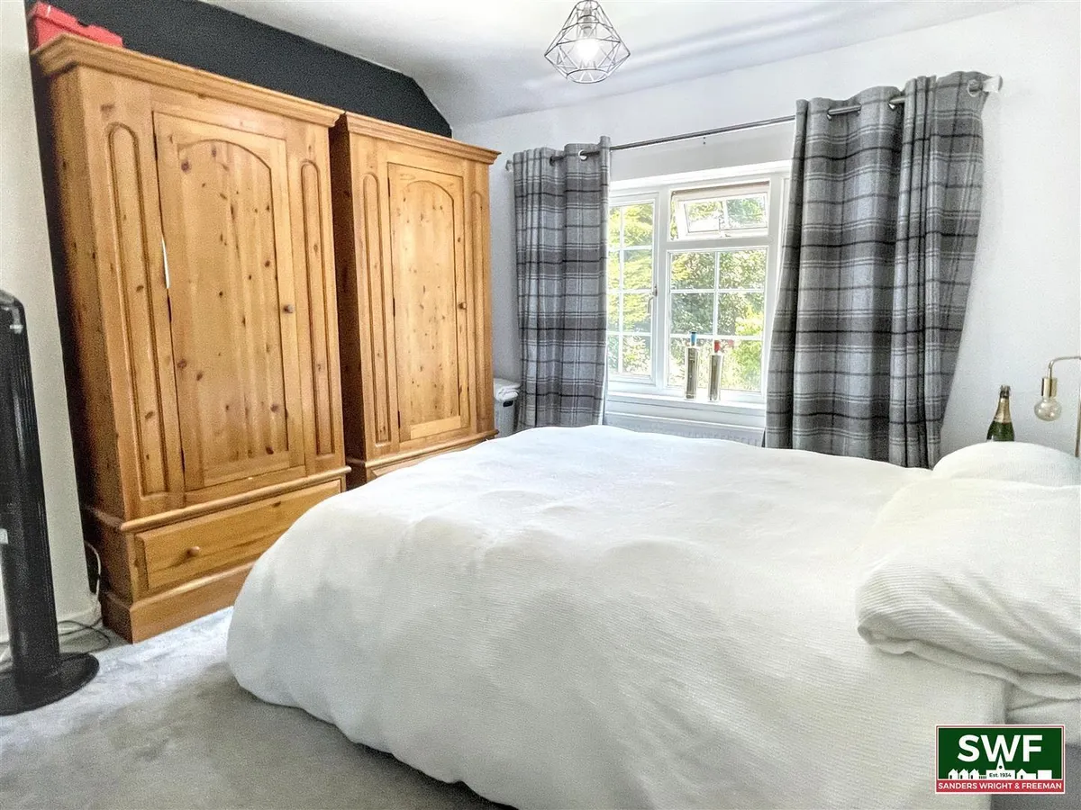 Fancourt Avenue, Penn