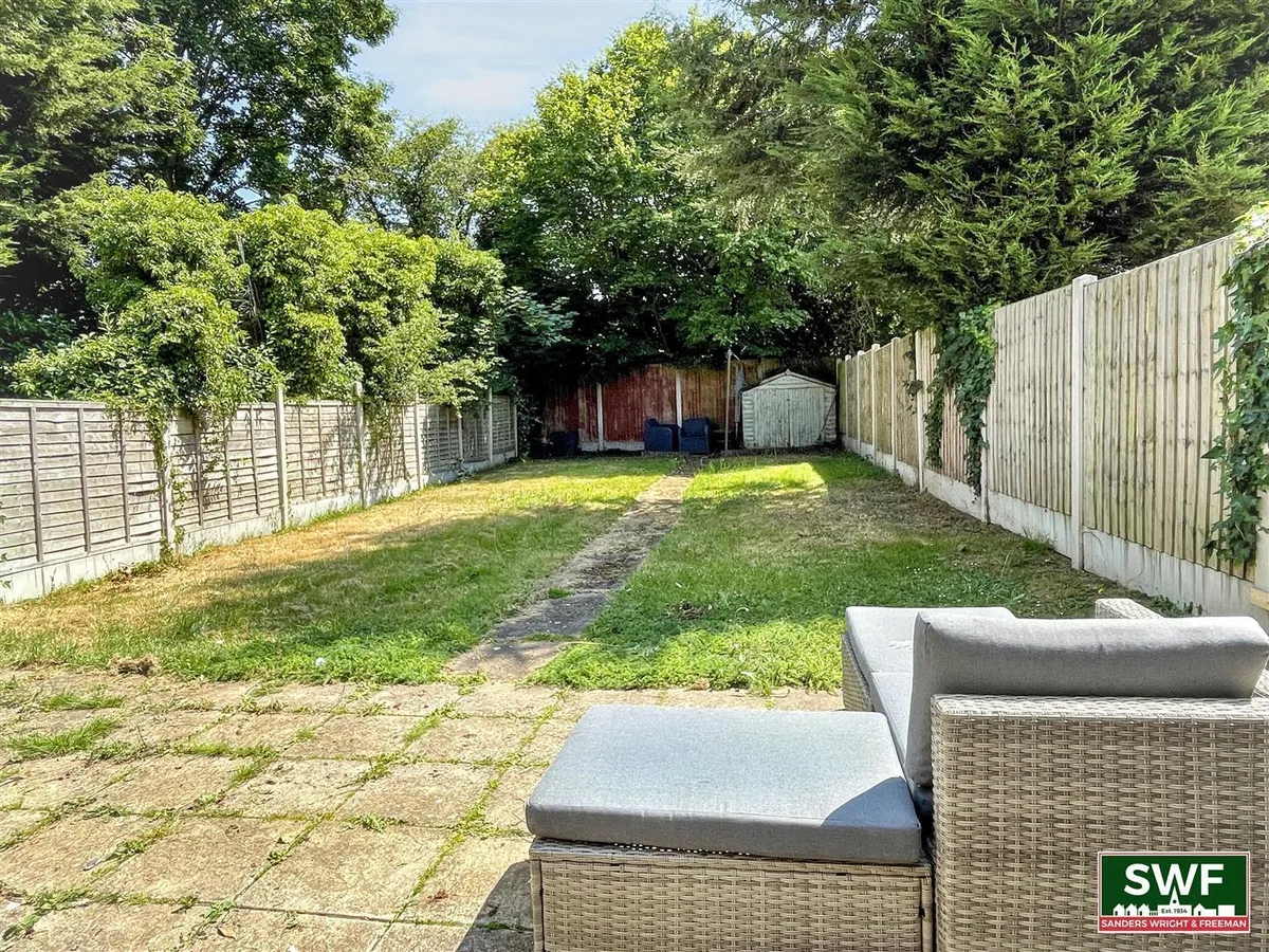 Fancourt Avenue, Penn