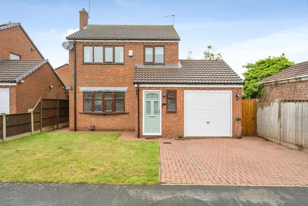 Hallview Road, Rossington, Doncaster,...