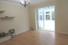 Robins Court, Chard