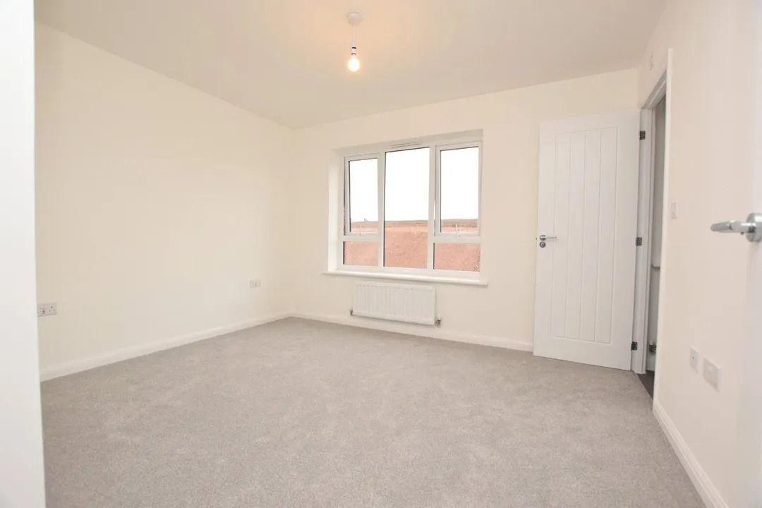 https://mr0.homeflow-assets.co.uk/files/photo/image/48476/8752/_x_/OCL220057_08.jpg